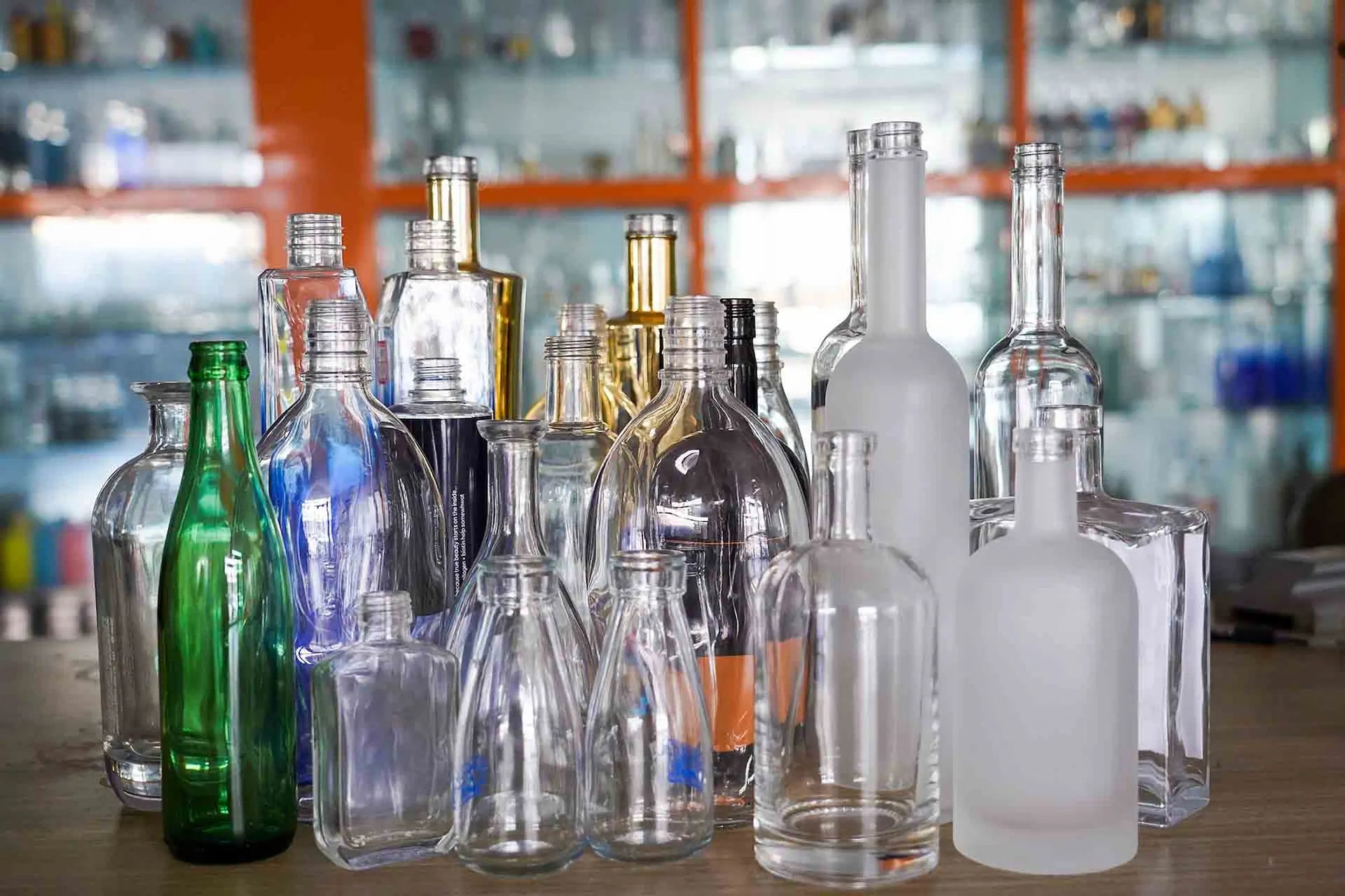 ნაყარი მინის ბოთლი